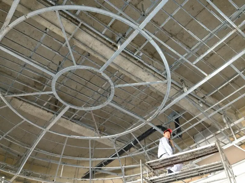 호텔 로비 돔