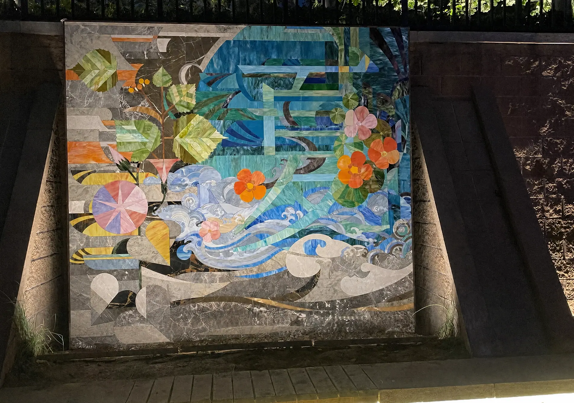 Xiequ-Garten — Installation aus Glas und Stein — Peking, China